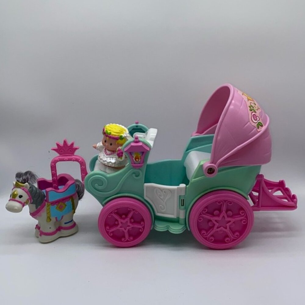 Fisher Price Little People Royal Coach with Horse  1 Figure